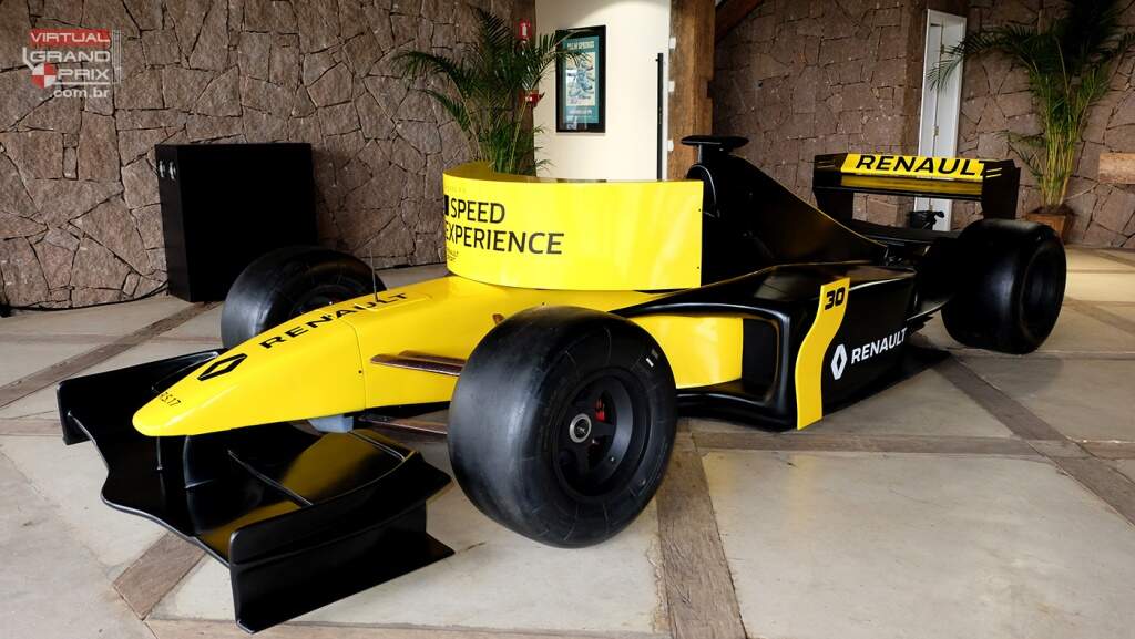 Simulador F1 Renault @ Fazenda Capuava (11)