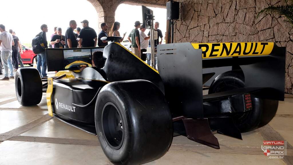 Simulador F1 Renault @ Fazenda Capuava (13)