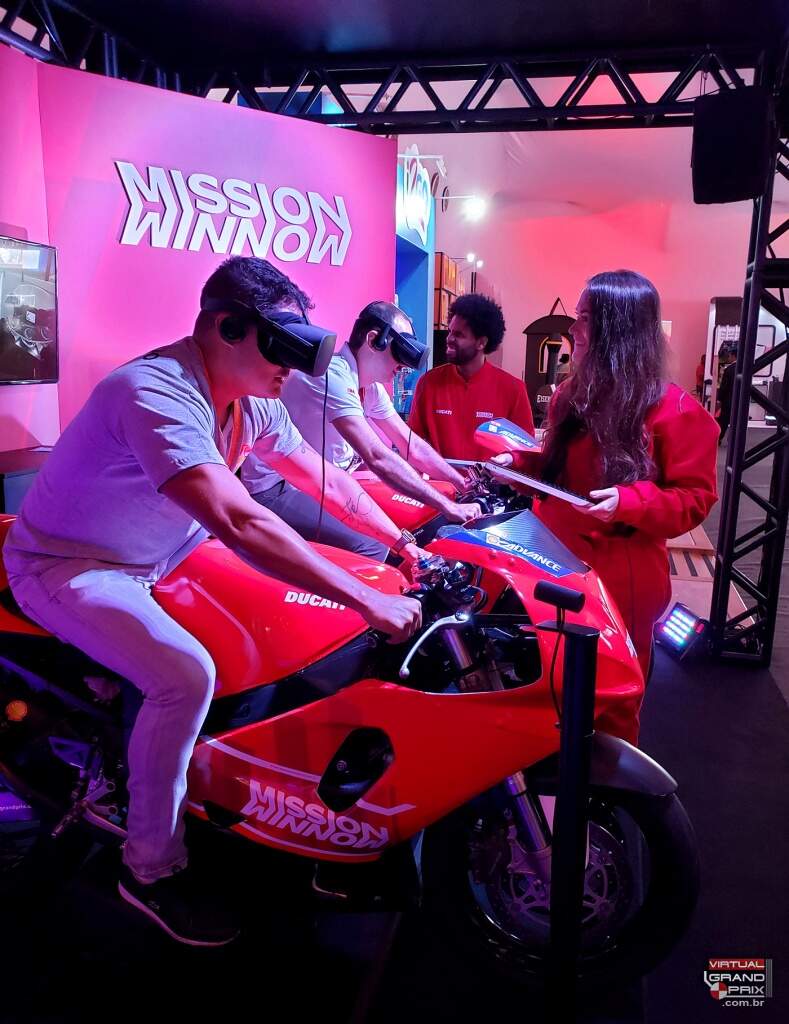 Simuladores MOTO VR - Convenção Raizen 2019