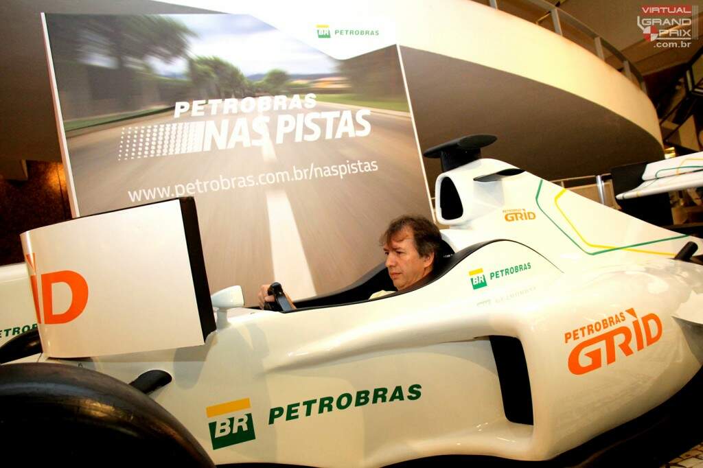 Petrobras nas Pistas - Velocult 2015 - Simulador F1
