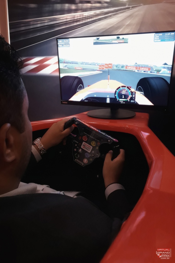 Simulador Cockpit F1 Lenovo (12)