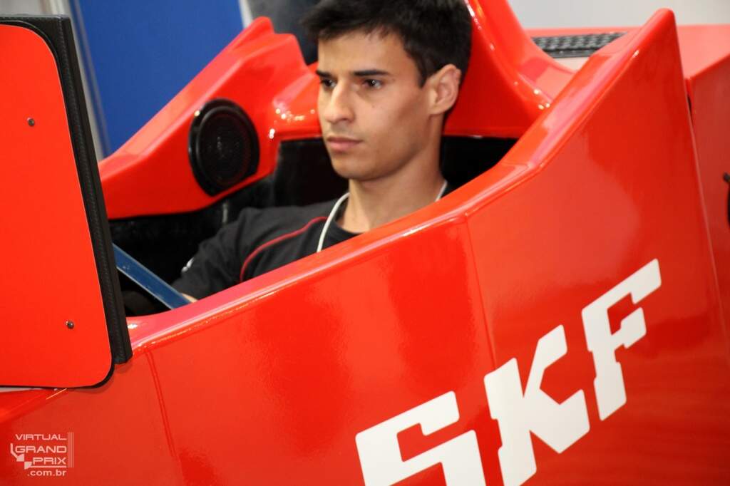 Simulador Cockpit F1 SKF (Expoman 2015 - Expo Dom Pedro Campinas) www.gpf1.com.br - 08