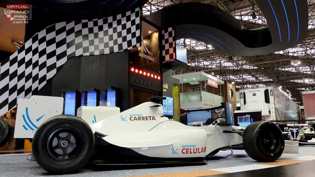 Simulador F1 Autotrac - Fenatran 2015 (7)
