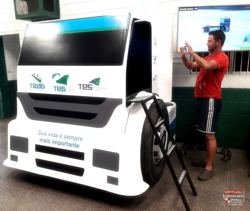 Simulador de Caminhão SIPAT