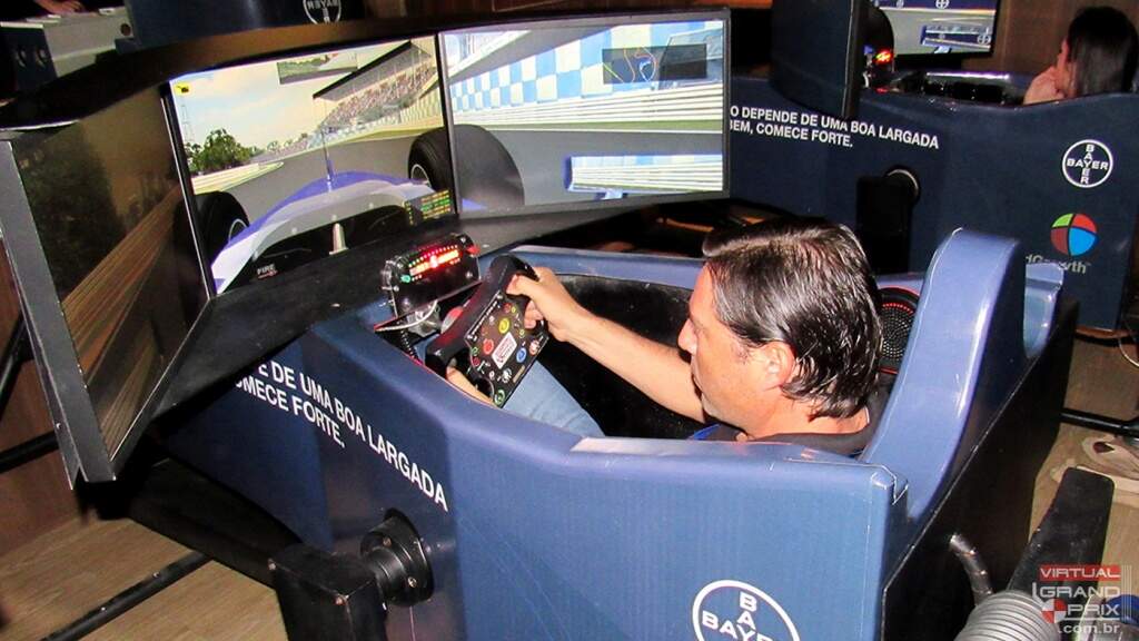 Simuladores F1 MOTION Bayer @ DF (7)