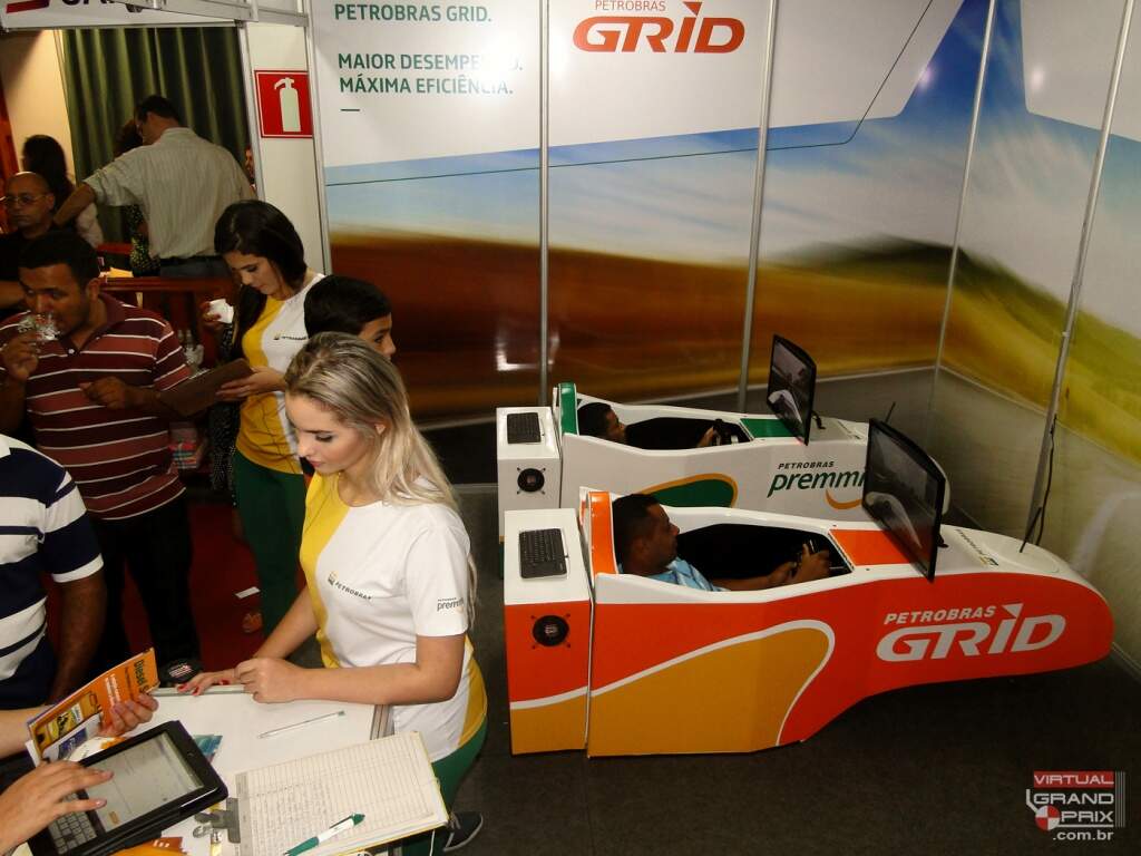 Simuladores F1 Petrobras FENICS