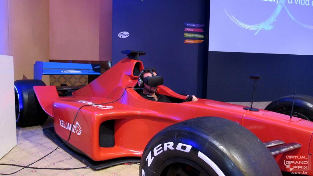 Virtual Reality F1 Simulator (4)